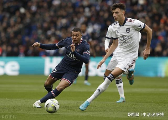 法国队力克韩国队，波尔刷新纪录