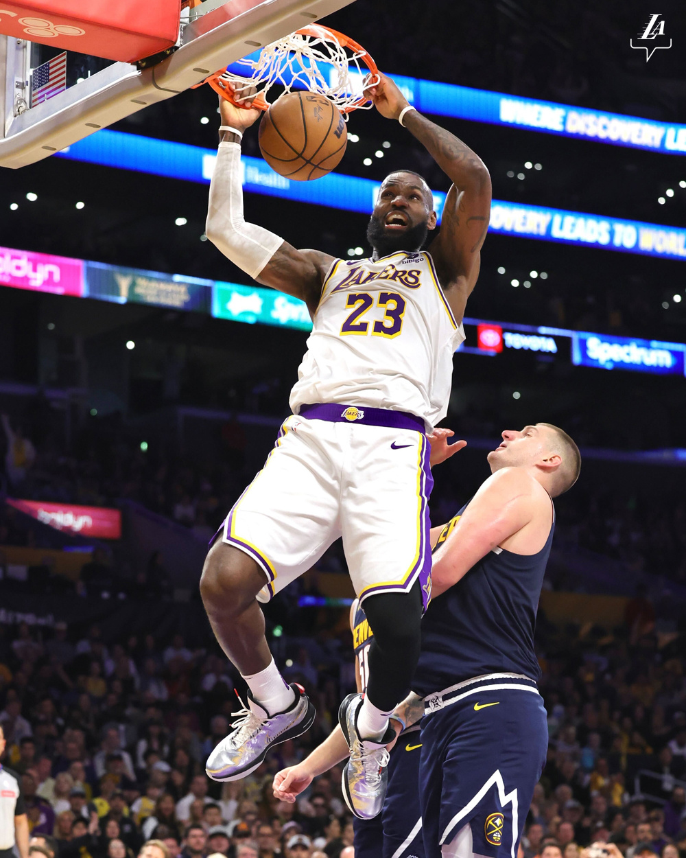 太阳轻取步行者，詹姆斯惊艳四座