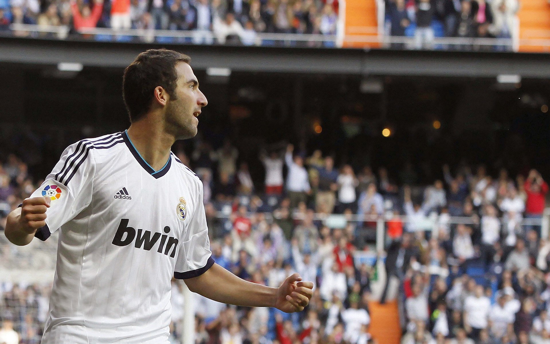 双城记,萨拉赫神迹拉开英超金靴差距,毕尔巴鄂铁血晋级震撼法国